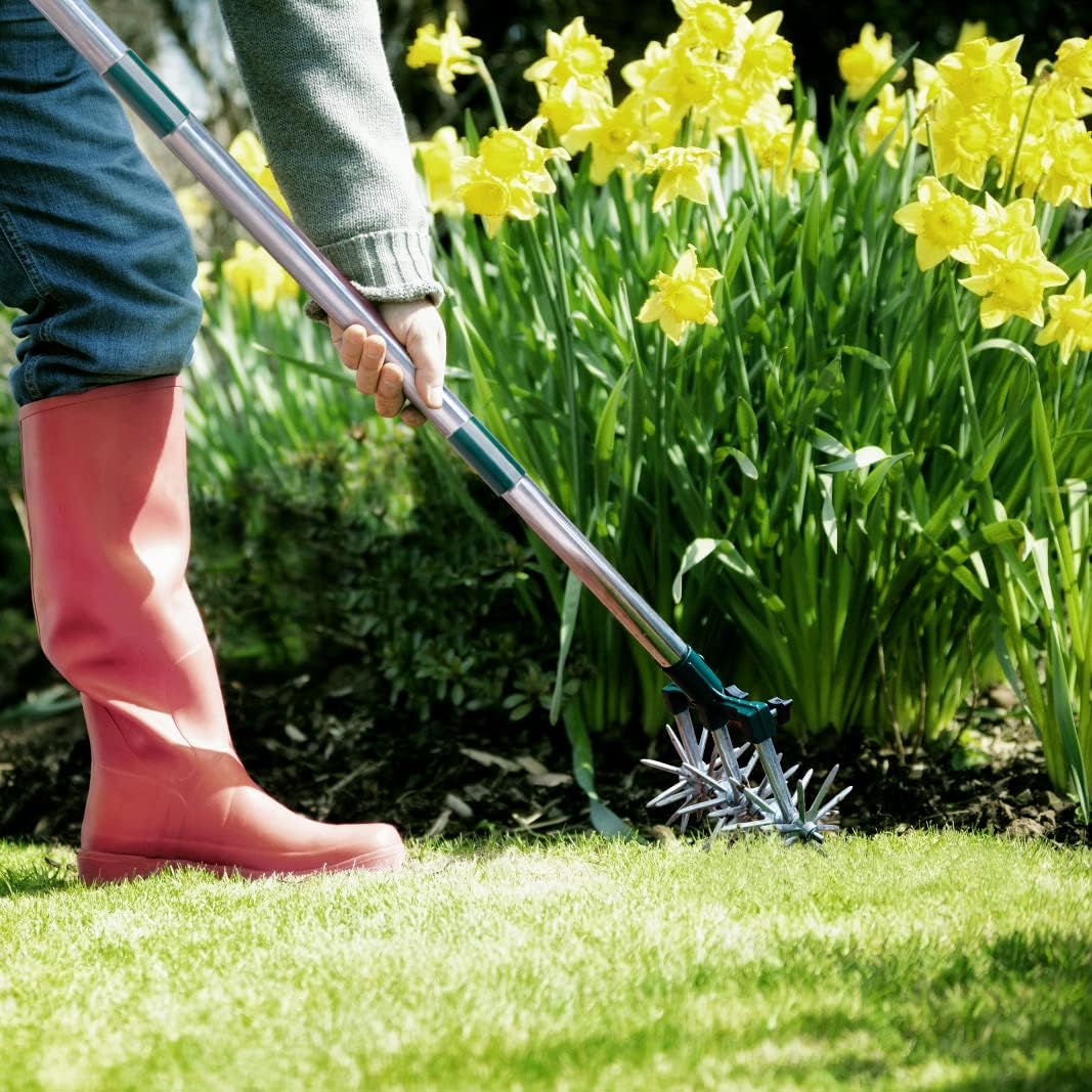 ručný záhradný kultivátor